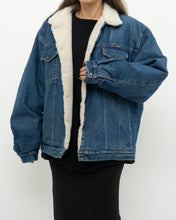 Load image into Gallery viewer, Vintage x Made in Canada x WRANGLER Fleece Lined Denim Jacket (S-L)