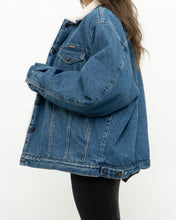 Load image into Gallery viewer, Vintage x Made in Canada x WRANGLER Fleece Lined Denim Jacket (S-L)