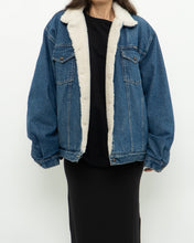 Load image into Gallery viewer, Vintage x Made in Canada x WRANGLER Fleece Lined Denim Jacket (S-L)