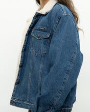 Load image into Gallery viewer, Vintage x Made in Canada x WRANGLER Fleece Lined Denim Jacket (S-L)