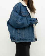 Load image into Gallery viewer, Vintage x Made in Canada x WRANGLER Fleece Lined Denim Jacket (S-L)