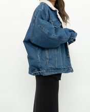 Load image into Gallery viewer, Vintage x Made in Canada x WRANGLER Fleece Lined Denim Jacket (S-L)