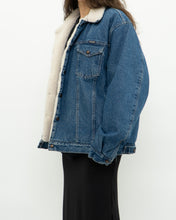 Load image into Gallery viewer, Vintage x Made in Canada x WRANGLER Fleece Lined Denim Jacket (S-L)