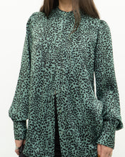 Load image into Gallery viewer, EQUIPMENT x Green Cheetah Blouse (XS, S)