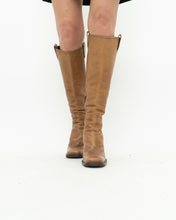 Load image into Gallery viewer, Vintage x Made in Italy x Camel leather Knee-high Boot (8-9)