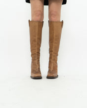 Load image into Gallery viewer, Vintage x Made in Italy x Camel leather Knee-high Boot (8-9)