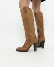 Load image into Gallery viewer, Vintage x Made in Italy x Camel leather Knee-high Boot (8-9)