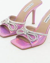 Load image into Gallery viewer, STEVE MADDEN x Pink Irridescent Heels (6.5)