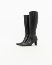 Load image into Gallery viewer, FIORETTO MARIE x Made In Japan x Tall Leather Boots (6)