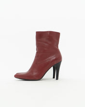 Load image into Gallery viewer, Vintage x Nine West Burgundy Leather Heeled Boots (7.5, 8)