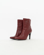 Load image into Gallery viewer, Vintage x Nine West Burgundy Leather Heeled Boots (7.5, 8)