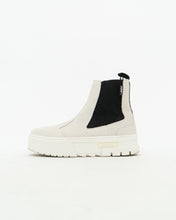 Load image into Gallery viewer, PUMA x Suede Platform Slip On Boots (7.5, 8)