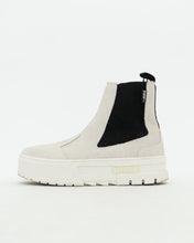 Load image into Gallery viewer, PUMA x Suede Platform Slip On Boots (7.5, 8)