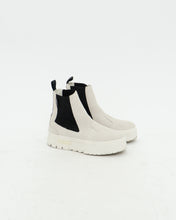 Load image into Gallery viewer, PUMA x Suede Platform Slip On Boots (7.5, 8)