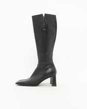 Load image into Gallery viewer, Vintage x Tall Black Leather Boots (8)