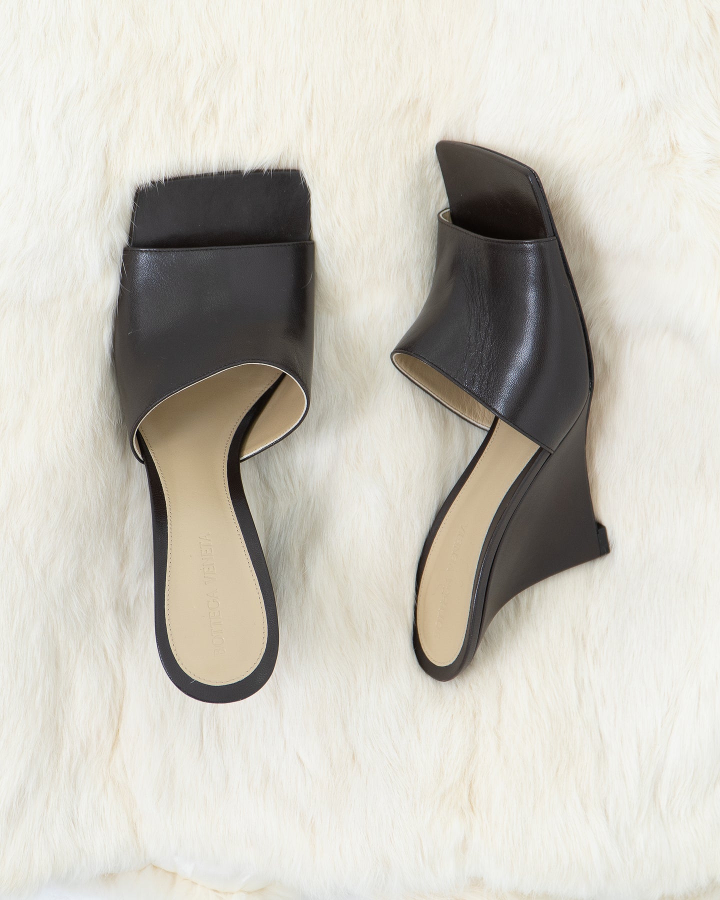 BOTTEGA VENETA x Brown Wedge Butter Leather Heels (39.5)