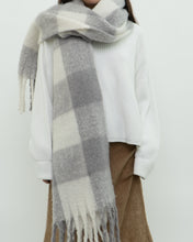 Load image into Gallery viewer, Modern x Ultra Soft White, Purple Scarf