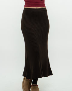 Vintage x Made in Turkey x Brown Knit Ribbed Midi Skirt (M, L)