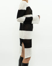 Load image into Gallery viewer, Vintage x Black, White Striped Shimmer Loose-fit Dress (XS-L)