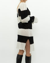 Load image into Gallery viewer, Vintage x Black, White Striped Shimmer Loose-fit Dress (XS-L)