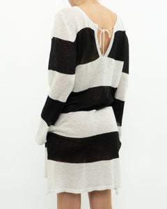 Vintage x Black, White Striped Shimmer Loose-fit Dress (XS-L)