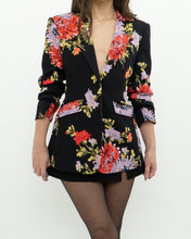 Load image into Gallery viewer, CINQ A SEPT x Black Floral Blazer (XS, S)