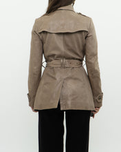 Load image into Gallery viewer, Vintage x BURBERRY BRIT x Lined Beige Faded Leather Jacket (XS, S)