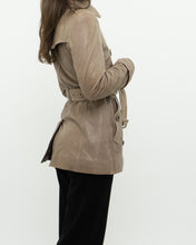 Load image into Gallery viewer, Vintage x BURBERRY BRIT x Lined Beige Faded Leather Jacket (XS, S)