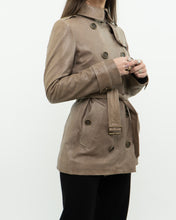 Load image into Gallery viewer, Vintage x BURBERRY BRIT x Lined Beige Faded Leather Jacket (XS, S)