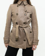 Load image into Gallery viewer, Vintage x BURBERRY BRIT x Lined Beige Faded Leather Jacket (XS, S)