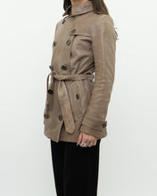 Load image into Gallery viewer, Vintage x BURBERRY BRIT x Lined Beige Faded Leather Jacket (XS, S)