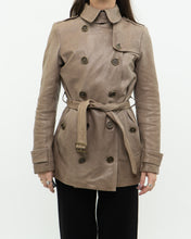 Load image into Gallery viewer, Vintage x BURBERRY BRIT x Lined Beige Faded Leather Jacket (XS, S)