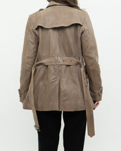 Load image into Gallery viewer, Vintage x BURBERRY BRIT x Lined Beige Faded Leather Jacket (XS, S)