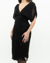 Load image into Gallery viewer, DIANE VON FURSTENBERG x Black Silk Dress (M)