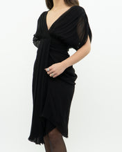 Load image into Gallery viewer, DIANE VON FURSTENBERG x Black Silk Dress (M)