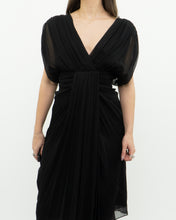 Load image into Gallery viewer, DIANE VON FURSTENBERG x Black Silk Dress (M)