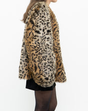 Load image into Gallery viewer, Vintage x REGAL FURS Faux Fur Cheetah Jacket (S-XL)