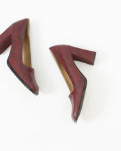 Load image into Gallery viewer, Vintage x TRANSIT Red Snakeskin Leather Chunky Heels (8, 8.5)