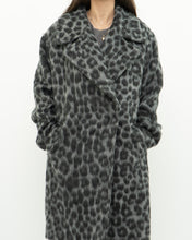 Load image into Gallery viewer, MICHAEL KORS x Grey Leopard Fuzzy Wool-Blend Jacket (XS-M)