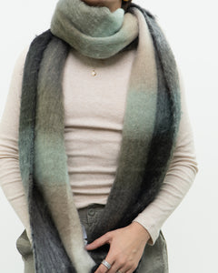 Modern x Green Plaid Ultra Fuzzy Scarf