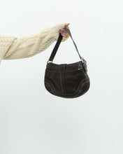 Load image into Gallery viewer, Vintage x COACH Brown Leather Purse