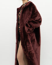 Load image into Gallery viewer, Vintage x Burgundy Velvet Reversible Coat (S-XL)