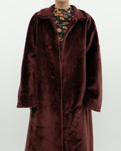 Load image into Gallery viewer, Vintage x Burgundy Velvet Reversible Coat (S-XL)