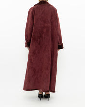 Load image into Gallery viewer, Vintage x Burgundy Velvet Reversible Coat (S-XL)