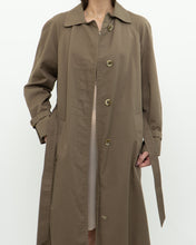 Load image into Gallery viewer, Vintage x Made in Canada x Aquascutum of London Mocha Trench (XS)