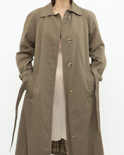 Load image into Gallery viewer, Vintage x Made in Canada x Aquascutum of London Mocha Trench (XS)