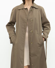 Load image into Gallery viewer, Vintage x Made in Canada x Aquascutum of London Mocha Trench (XS)