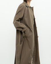 Load image into Gallery viewer, Vintage x Made in Canada x Aquascutum of London Mocha Trench (XS)