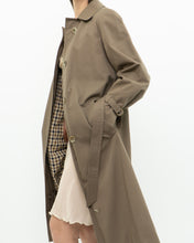 Load image into Gallery viewer, Vintage x Made in Canada x Aquascutum of London Mocha Trench (XS)