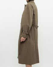 Load image into Gallery viewer, Vintage x Made in Canada x Aquascutum of London Mocha Trench (XS)